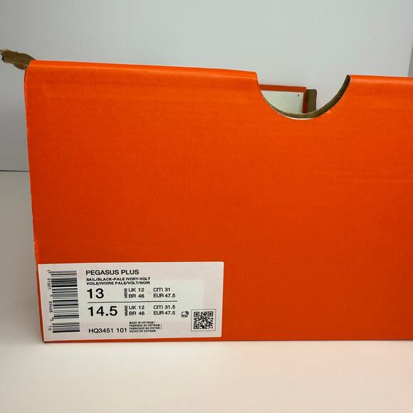 Nike Pegasus Plus Sail/Black-Pale Ivory-Volt Size 13 Men - Picture 8 of 8